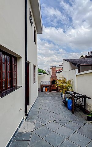 Casa para alugar com 80m², 2 quartos e 1 vagaÁrea gourmet
