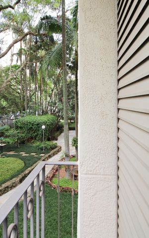 Apartamento à venda com 110m², 3 quartos e 2 vagas Apartamento à venda com 110m², 3 quartos e 2 vagasVaranda da Suíte