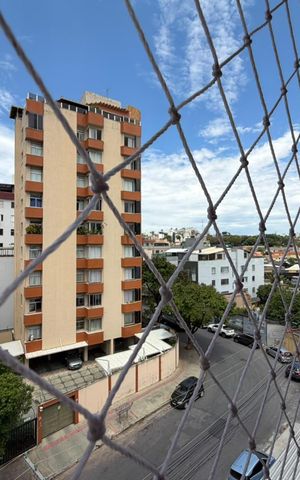 Apartamento para alugar com 130m², 4 quartos e 2 vagas