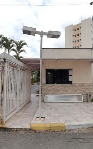Apartamento para alugar com 49m², 2 quartos e 1 vagaFachada e portaria