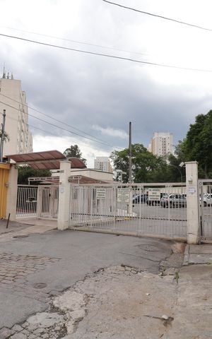 Apartamento para alugar com 49m², 2 quartos e 1 vagaFachada e portaria