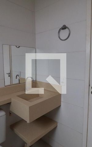 Apartamento para alugar com 48m², 2 quartos e 1 vaga Apartamento para alugar com 48m², 2 quartos e 1 vagaBanheiro