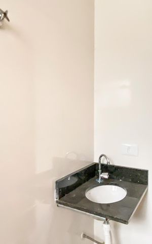 Apartamento para alugar com 63m², 2 quartos e sem vaga Apartamento para alugar com 63m², 2 quartos e sem vagaBanheiro