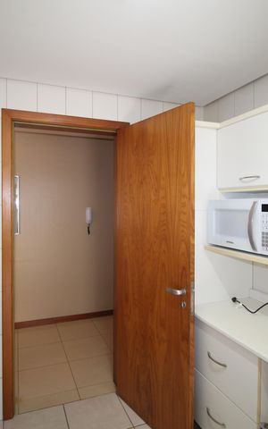 Apartamento para alugar com 127m², 3 quartos e 2 vagasCozinha