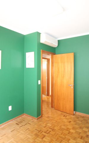 Apartamento para alugar com 127m², 3 quartos e 2 vagasQuarto 2