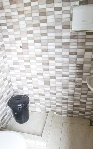 Casa para alugar com 417m², 5 quartos e 4 vagasBanheiro de serviço
