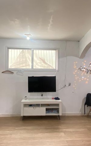 Casa para alugar com 65m², 2 quartos e 1 vaga Casa para alugar com 65m², 2 quartos e 1 vagaSala - Cozinha