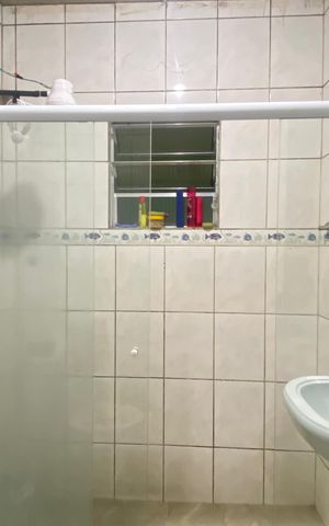 Casa para alugar com 65m², 2 quartos e 1 vaga Casa para alugar com 65m², 2 quartos e 1 vagaBanheiro