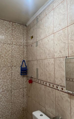 Casa para alugar com 65m², 2 quartos e 1 vaga Casa para alugar com 65m², 2 quartos e 1 vagaBanheiro da Suíte