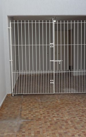 Casa para alugar com 200m², 3 quartos e 5 vagasQuintal