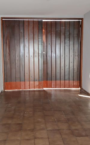 Casa para alugar com 200m², 3 quartos e 5 vagasQuintal