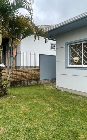 Casa para alugar com 182m², 3 quartos e 1 vaga Casa para alugar com 182m², 3 quartos e 1 vagaÁrea verde frontal