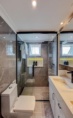 Apartamento à venda com 129m², 3 quartos e 2 vagasBanheiro da Suíte