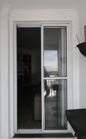 Apartamento para alugar com 52m², 2 quartos e 1 vagaVaranda