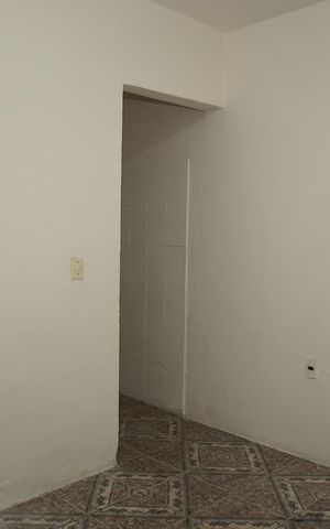 Casa para alugar com 30m², 1 quarto e sem vagaQuarto