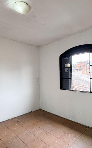Casa para alugar com 270m², 4 quartos e 3 vagasQuarto 1 - Edícula 