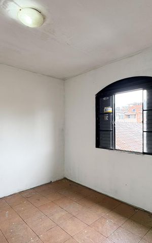 Casa para alugar com 270m², 4 quartos e 3 vagasQuarto 1 - Edícula 