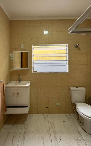 Casa para alugar com 270m², 4 quartos e 3 vagasBanheiro Social