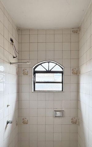 Casa para alugar com 270m², 4 quartos e 3 vagasBanheiro - Edícula