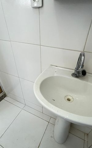 Casa de condomínio para alugar com 80m², 2 quartos e 1 vagaBanheiro
