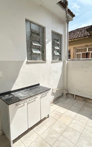Casa de condomínio para alugar com 80m², 2 quartos e 1 vagaÁrea de Serviço