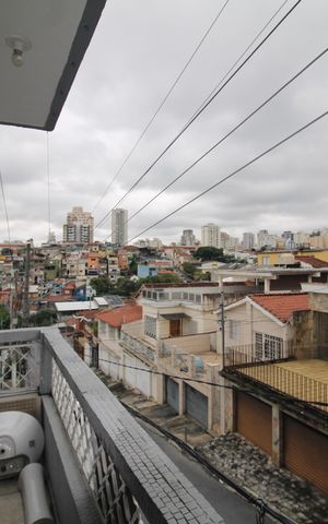 Casa para alugar com 100m², 2 quartos e sem vagaVaranda