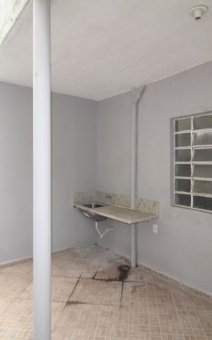 Casa para alugar com 100m², 2 quartos e sem vagaÁrea de Serviço