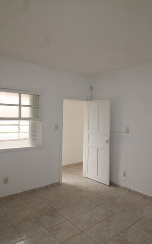 Casa para alugar com 100m², 2 quartos e sem vagaQuarto 1