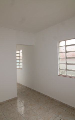 Casa para alugar com 100m², 2 quartos e sem vagaSala