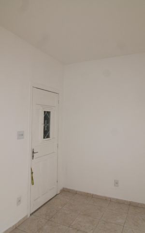 Casa para alugar com 100m², 2 quartos e sem vagaSala