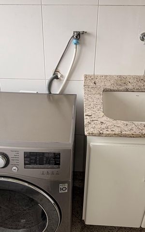 Apartamento à venda com 106m², 3 quartos e 2 vagas Apartamento à venda com 106m², 3 quartos e 2 vagasÁrea de serviço