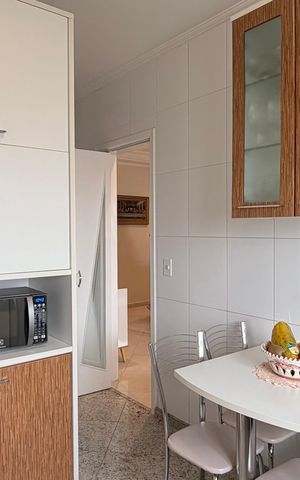 Apartamento à venda com 106m², 3 quartos e 2 vagas Apartamento à venda com 106m², 3 quartos e 2 vagasCozinha
