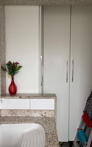 Apartamento à venda com 106m², 3 quartos e 2 vagas Apartamento à venda com 106m², 3 quartos e 2 vagasÁrea de serviço