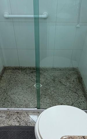Apartamento à venda com 106m², 3 quartos e 2 vagas Apartamento à venda com 106m², 3 quartos e 2 vagasBanheiro social