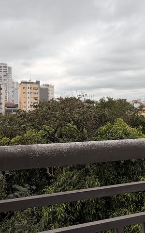 Apartamento à venda com 106m², 3 quartos e 2 vagas Apartamento à venda com 106m², 3 quartos e 2 vagasVaranda