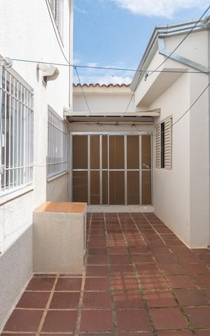 Casa para alugar com 238m², 4 quartos e 2 vagas Casa para alugar com 238m², 4 quartos e 2 vagasQuintal