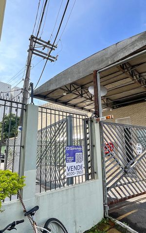 Apartamento à venda com 65m², 2 quartos e 1 vagaFachada + plaquinha