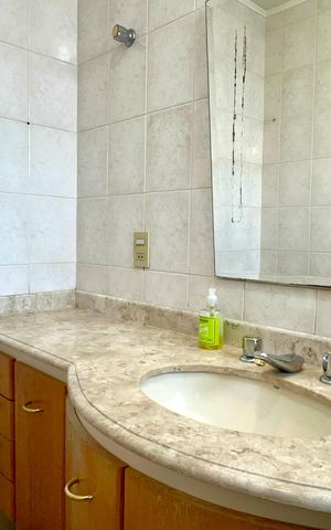 Apartamento para alugar com 170m², 4 quartos e 2 vagas Apartamento para alugar com 170m², 4 quartos e 2 vagasBanheiro da Suíte 1