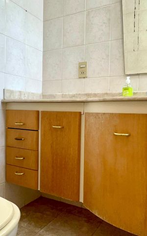 Apartamento para alugar com 170m², 4 quartos e 2 vagas Apartamento para alugar com 170m², 4 quartos e 2 vagasBanheiro da Suíte 1