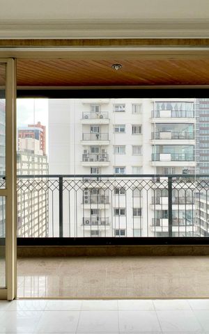Apartamento para alugar com 170m², 4 quartos e 2 vagas Apartamento para alugar com 170m², 4 quartos e 2 vagasVaranda