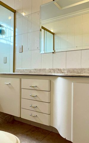 Apartamento para alugar com 170m², 4 quartos e 2 vagas Apartamento para alugar com 170m², 4 quartos e 2 vagasBanheiro da Suíte 4