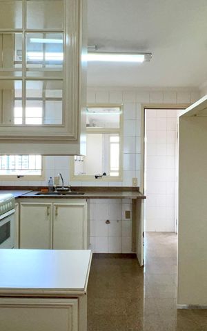 Apartamento para alugar com 170m², 4 quartos e 2 vagas Apartamento para alugar com 170m², 4 quartos e 2 vagasCopa