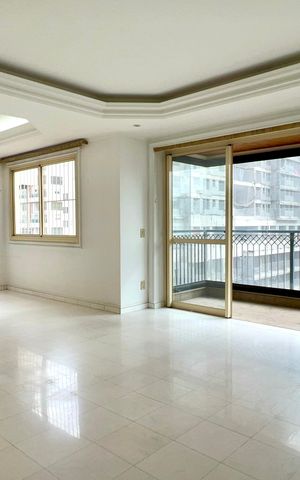 Apartamento para alugar com 170m², 4 quartos e 2 vagas Apartamento para alugar com 170m², 4 quartos e 2 vagasSala