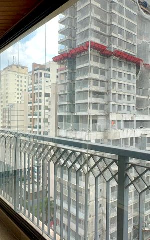 Apartamento para alugar com 170m², 4 quartos e 2 vagas Apartamento para alugar com 170m², 4 quartos e 2 vagasVaranda