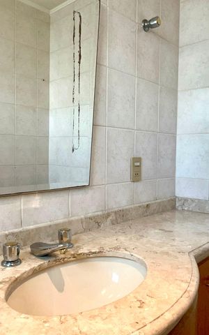 Apartamento para alugar com 170m², 4 quartos e 2 vagas Apartamento para alugar com 170m², 4 quartos e 2 vagasBanheiro da Suíte 2