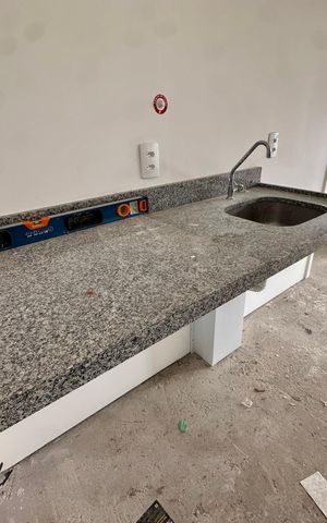 Studio à venda com 40m², 2 quartos e sem vaga Studio à venda com 40m², 2 quartos e sem vagaCozinha