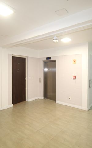 Apartamento para alugar com 80m², 2 quartos e sem vagaÁrea comum