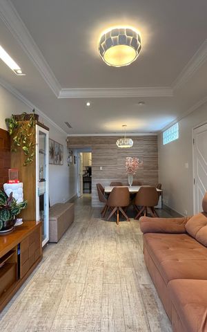 Casa à venda com 209m², 3 quartos e 2 vagas