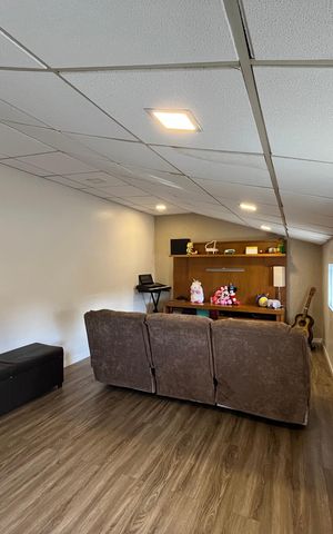 Casa à venda com 209m², 3 quartos e 2 vagas