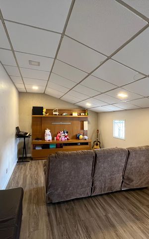 Casa à venda com 209m², 3 quartos e 2 vagas